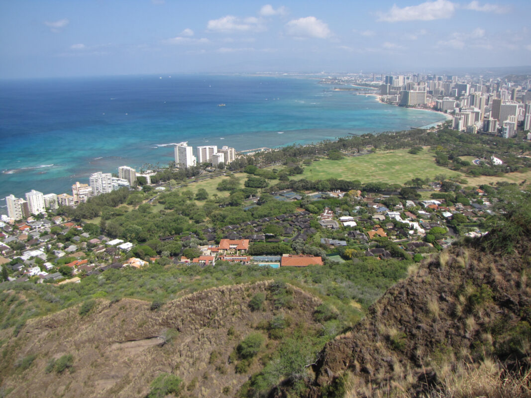 Flying to Hawaii: a resident's observations