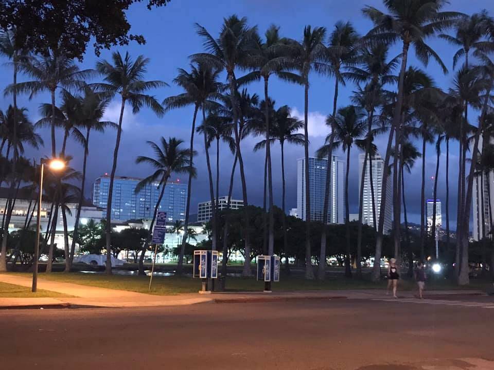 Aloha Friday Photo: Honolulu Evening