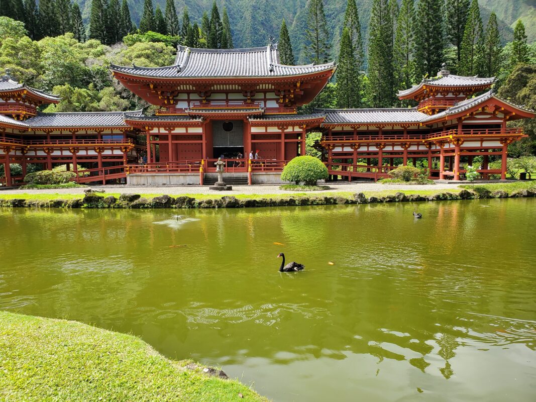 Aloha Friday Photo: Picturesque Byodo-In