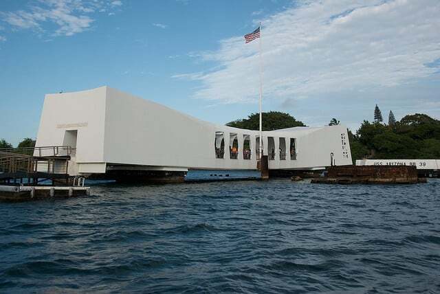 Recommendations for day trips to tour Pearl Harbor from Maui, Kauai and Hawaii's Big Island