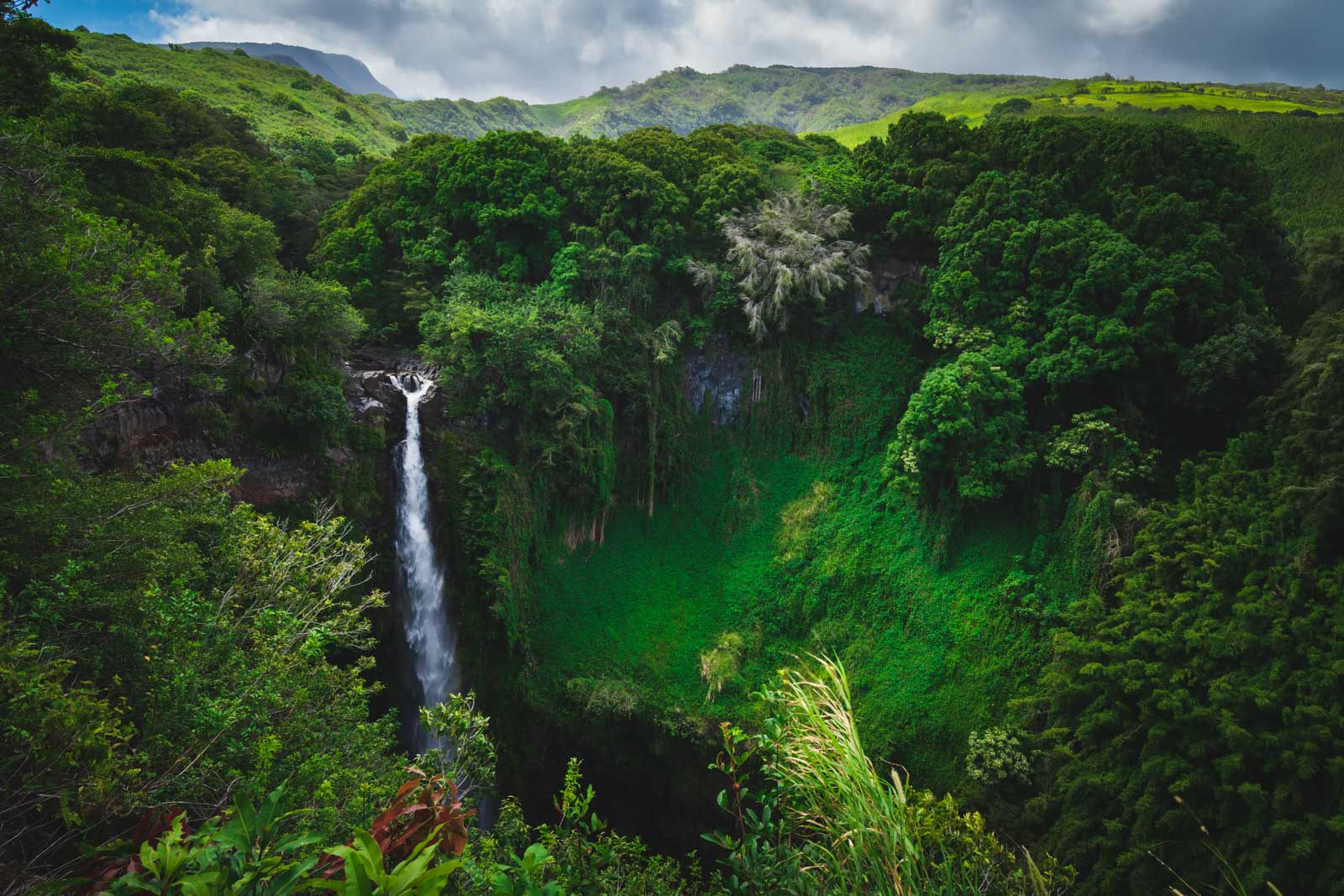 Beautiful waterfall at the end of the Road To Hana in Maui